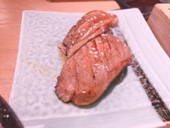 火炙秘制鹅肝寿司-沼津港渔市(宏伊国际广场店)