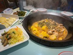 大鹅锅-鱼窝棚柴火铁锅炖(富山屯店)