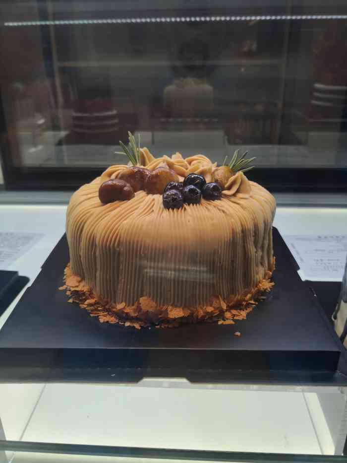 bonappetit法式烘焙(昆明广场店)-"家里老人过生日特意来买个蛋糕