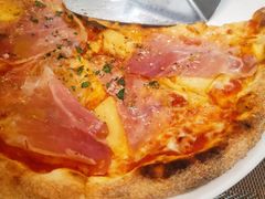 生火腿山羊奶酪拿坡里披萨-BONAZZA 意大利餐厅