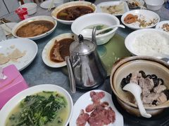 -山里人家土菜馆(茅山店)