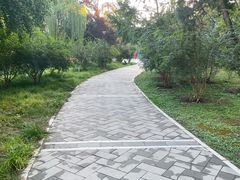 -元大都城垣遗址公园