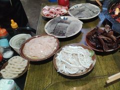 -黄潇洒老火锅(九眼桥宏济巷店)
