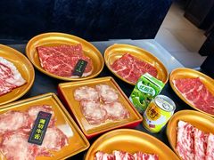 -牛武士寿喜烧·和牛火锅自助(全球首店)