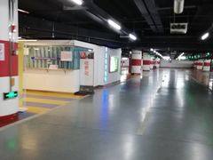 -世博源停车库