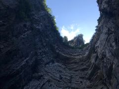 -龙水峡地缝景区