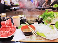 -百品聚旋转火锅(万德庄店)