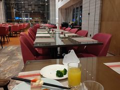 -飨食汇全日制餐厅·昆山皇冠假日酒店(九方店)