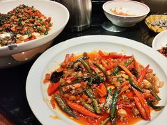 -川流不息·地道川菜·小龙虾(新松江路店)