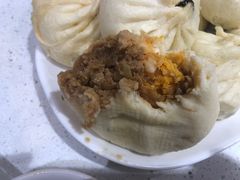 咸蛋黄超人包-老陶包子铺(南大西南村店)