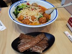-遇见小面(白云机场T2安检外店)
