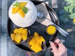 芒果雪冰-Cheevit Cheeva(Sirimangkalajarn)