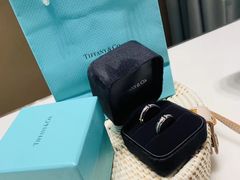 -Tiffany & Co.蒂芙尼
(南京德基广场店)