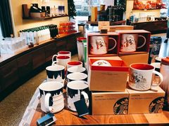 零售区-星巴克(迪士尼小镇店)