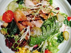 牛油果烤鸡沙律-卡朋西餐(悦汇城店)