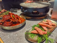 -草家酱蟹炭火烤肉店(珲春南路一店)