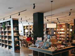 -魔方城市书房(中街益田店)