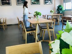 -成都中升之星奔驰4S店
