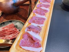 手切鲜羊上脑一米板-羊大爷涮肉(亮马桥店)
