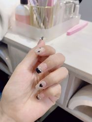 -UGIRL有个美甲