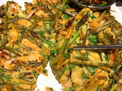 海鲜葱饼-富乐满韩国正宗炸鸡韩国料理(虹泉路店)