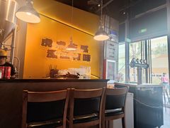 -HUZI虎滋精酿餐吧(京西大悦城店)