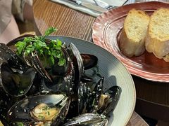-LESCEDARS Brasserie Bistro香柏树