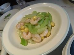 西芹白果虾仁-壹只菜·崇明本地特色菜(崇明南门店)
