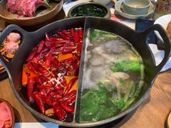 草本鸳鸯锅-盡膳口福跷脚牛肉火锅(晶耀前滩店)