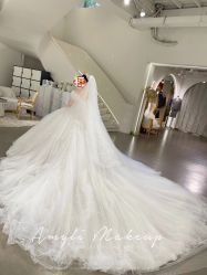 -艾米丽婚纱礼服