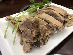 -伊源鼎盛餐饮服务有限公司