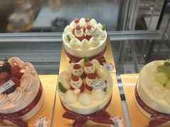 -花花卷卷·鲜食蛋糕(静安久光百货店)