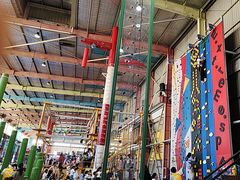 -天空之城蹦床攀岩运动馆·团建拓展·亲子游乐·生日派对(合肥店)