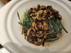 -潮界(LU·ONE凯德晶萃广场店)