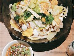 -万记麻辣烫国展总店