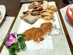 -有红鸡毛店·川菜(建设路店)