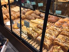 -Dough&Joe团憩(瑞虹天地月亮湾店)