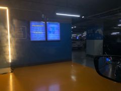 -金虹桥国际中心·停车场
