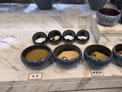 -金滏山烤肉·海鲜·火锅自助餐厅(襄阳万达店)