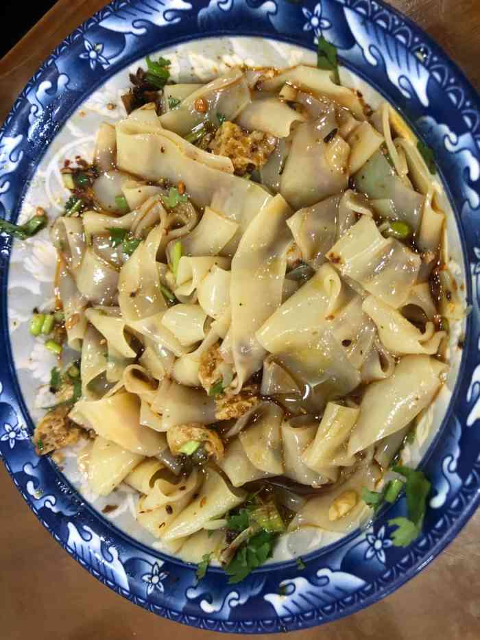 二女凉粉-"从木塔出来就能看到,看点评好像还不错,就.