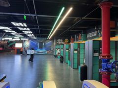 -极限PLAY运动娱乐新世界·团建派对表演休闲馆·室内高空游乐园