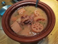 -饭橘汉江码头·乡野土菜馆(静安路店)