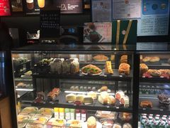 面包甜点陈列柜-星巴克(绍兴柯桥柯岩景区店)