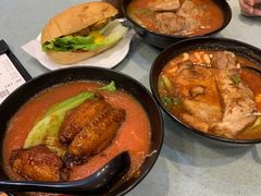 番茄浓汤鸡翅猪扒通粉-华嫂冰室(尖沙咀店)