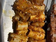 -三个大叔烤羊肉串·歌手驻唱·碳烤鲜肉(西三旗店)