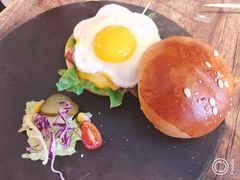 -HIGH FIVE哈福手工汉堡(桂林路店)