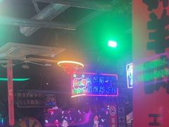 -路边边.炒菜烧烤.音乐餐厅(良乡长虹店)