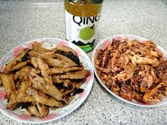-鑫记婆婆兔·成都特产·兔头手撕兔(太古里店)