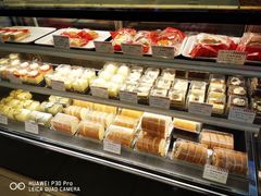 -红宝石·鲜奶小方·海派西点房(丰庄店)