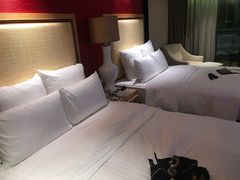 -永恒朗悦酒店(广西大学地铁站大学东路万达广场店)